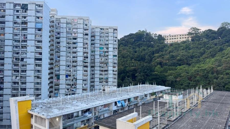 ORIA Shau Kei Wan H S068143 For Buy