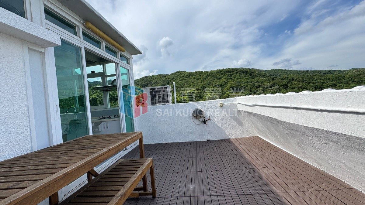 NAM SHAN TSUEN Sai Kung 002749 For Buy