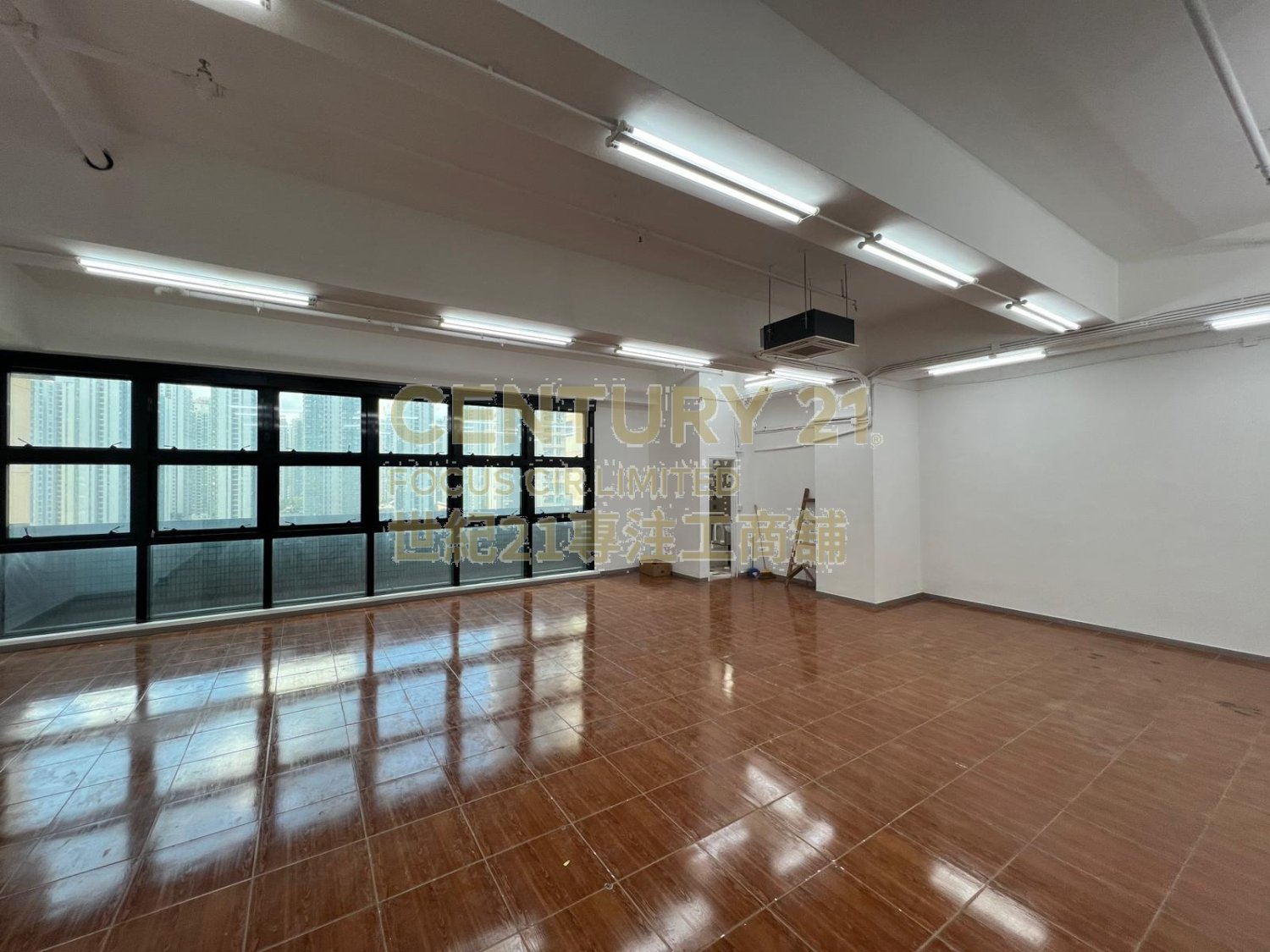 NEW COMMERCE CTR Shatin M K215558 For Buy