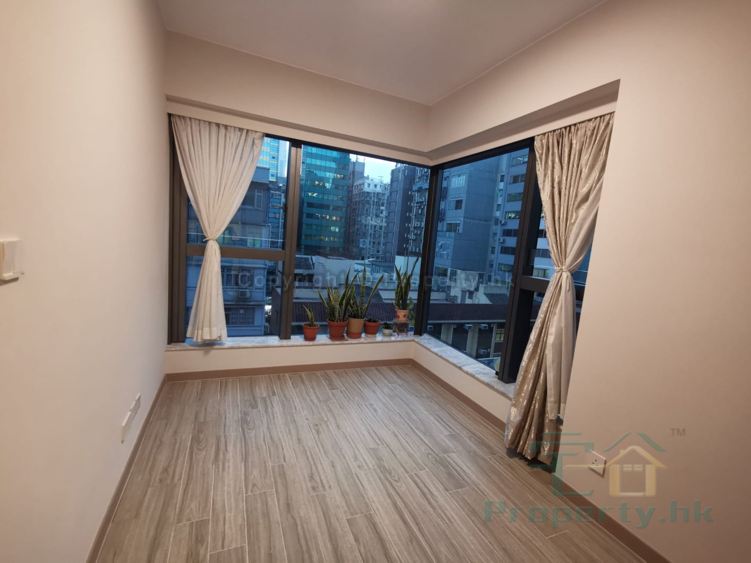 ARBOUR Tsim Sha Tsui M 1394224 For Buy