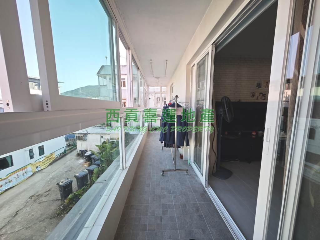 1/F with Balcony*Convenient Location Sai Kung 031051 For Buy