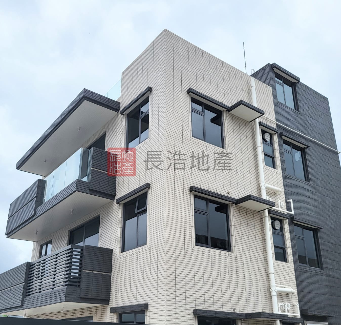 中嘻袖全惹裝修 Yuen Long 1729038 For Buy