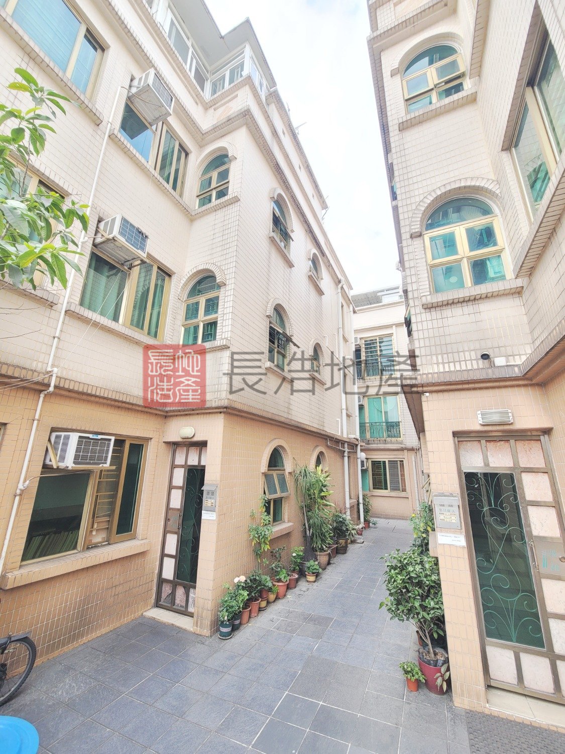 YUEN LONG Yuen Long 1730810 For Buy
