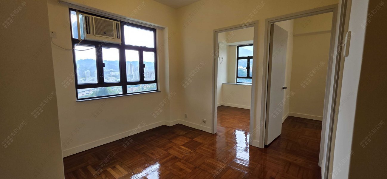 WAI WAH CTR BLK 01 Shatin H 1702912 For Buy