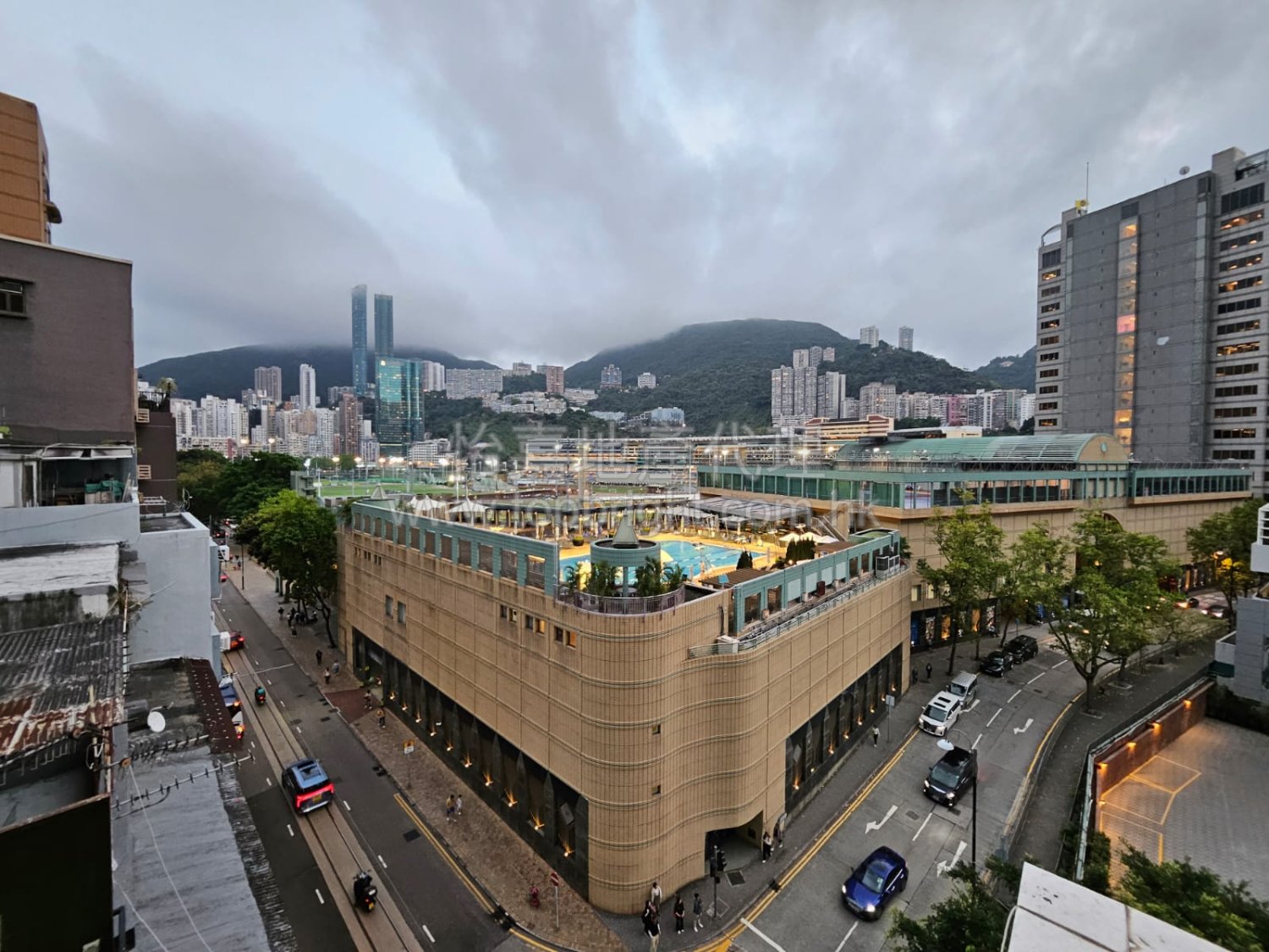 5TH AND ROOF, 147 WONG NAI CHUNG ROAD Happy Valley H 002869 For Buy