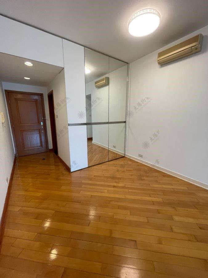 ROYAL PENINSULA BLK 01 Hunghom L 1761074 For Buy