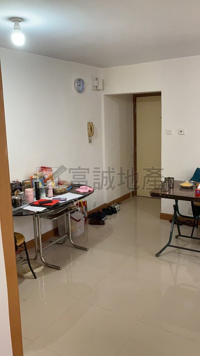 KING SHAN COURT Ngau Chi Wan M T089790 For Buy