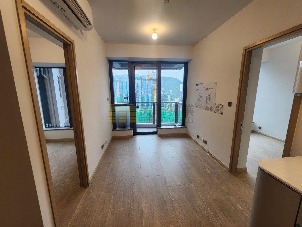 THE SOUTHSIDE PH 04 LA MONTAGNE TWR 02A Wong Chuk Hang H 1635678 For Buy