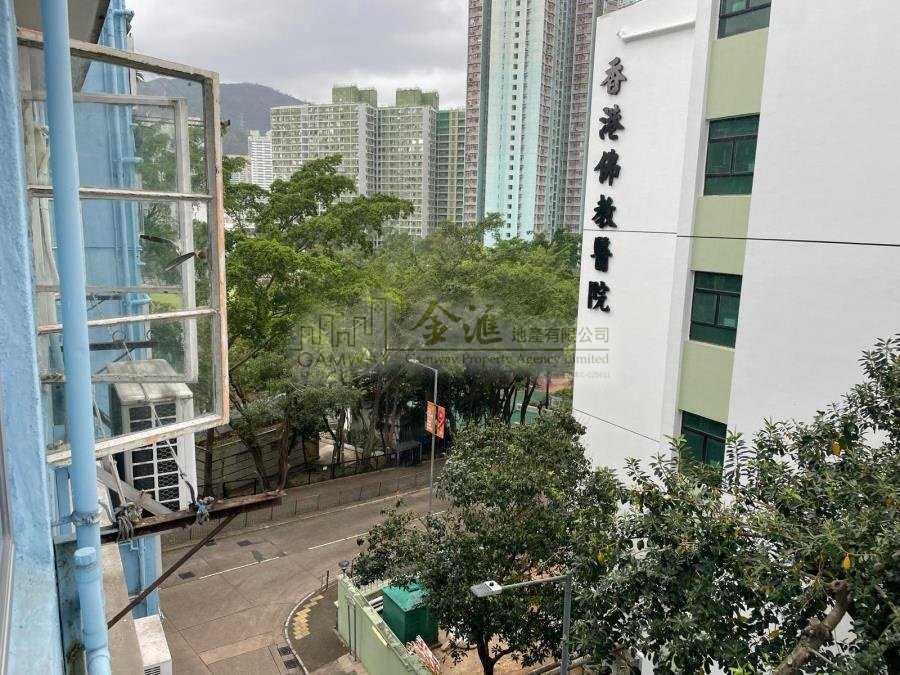 KAM KWOK BLDG Wang Tau Hom L L158881 For Buy