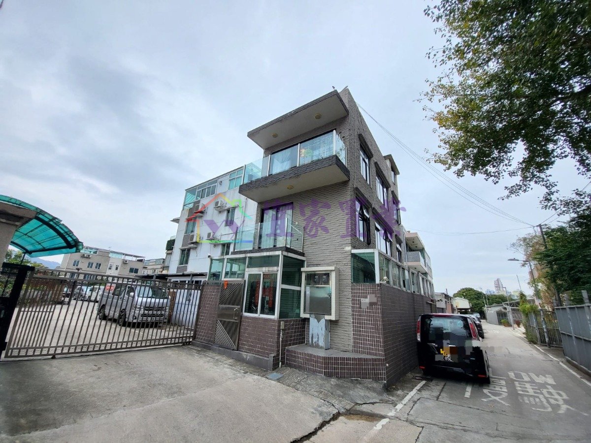 SHUNG CHING SAN TSUEN Yuen Long 005568 For Buy
