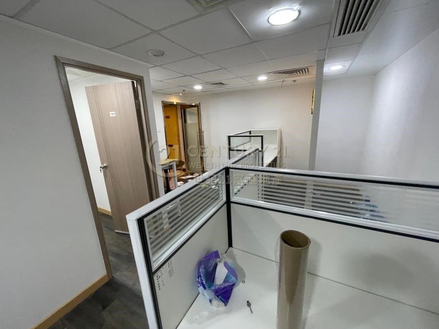 MULTIFIELD PLAZA Tsim Sha Tsui 012895 For Buy