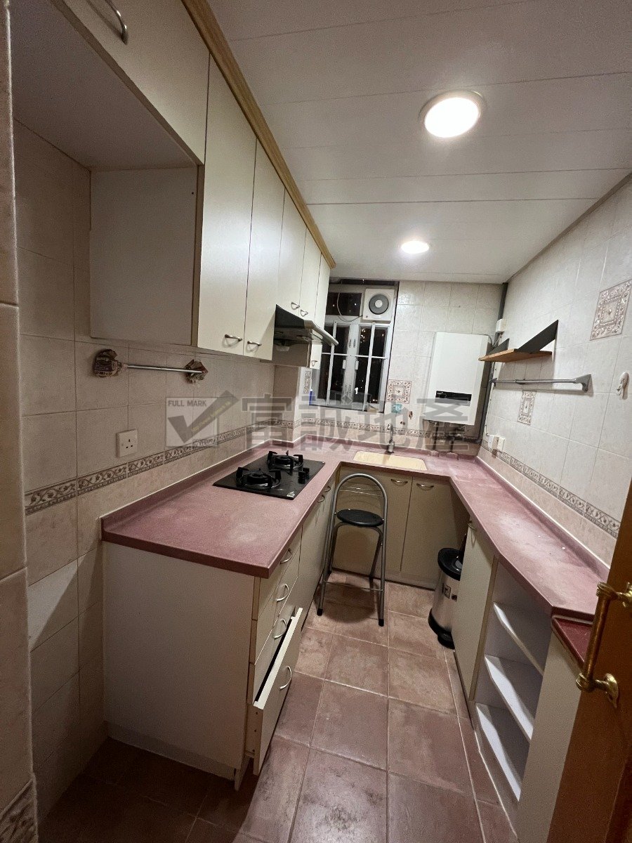 TSZ OI COURT  Wong Tai Sin M G085492 For Buy