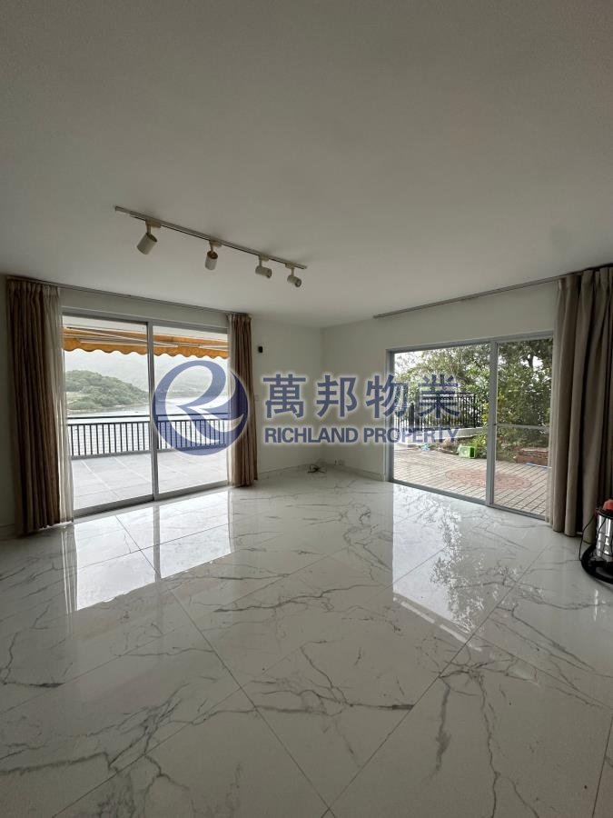 SHA LAN VILLAS Tai Po L R137722 For Buy