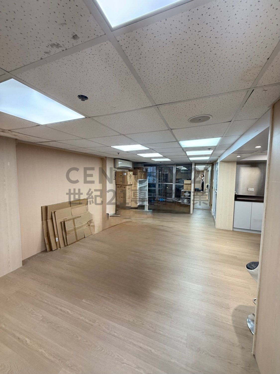 METRO CTR II Kowloon Bay L C215975 For Buy