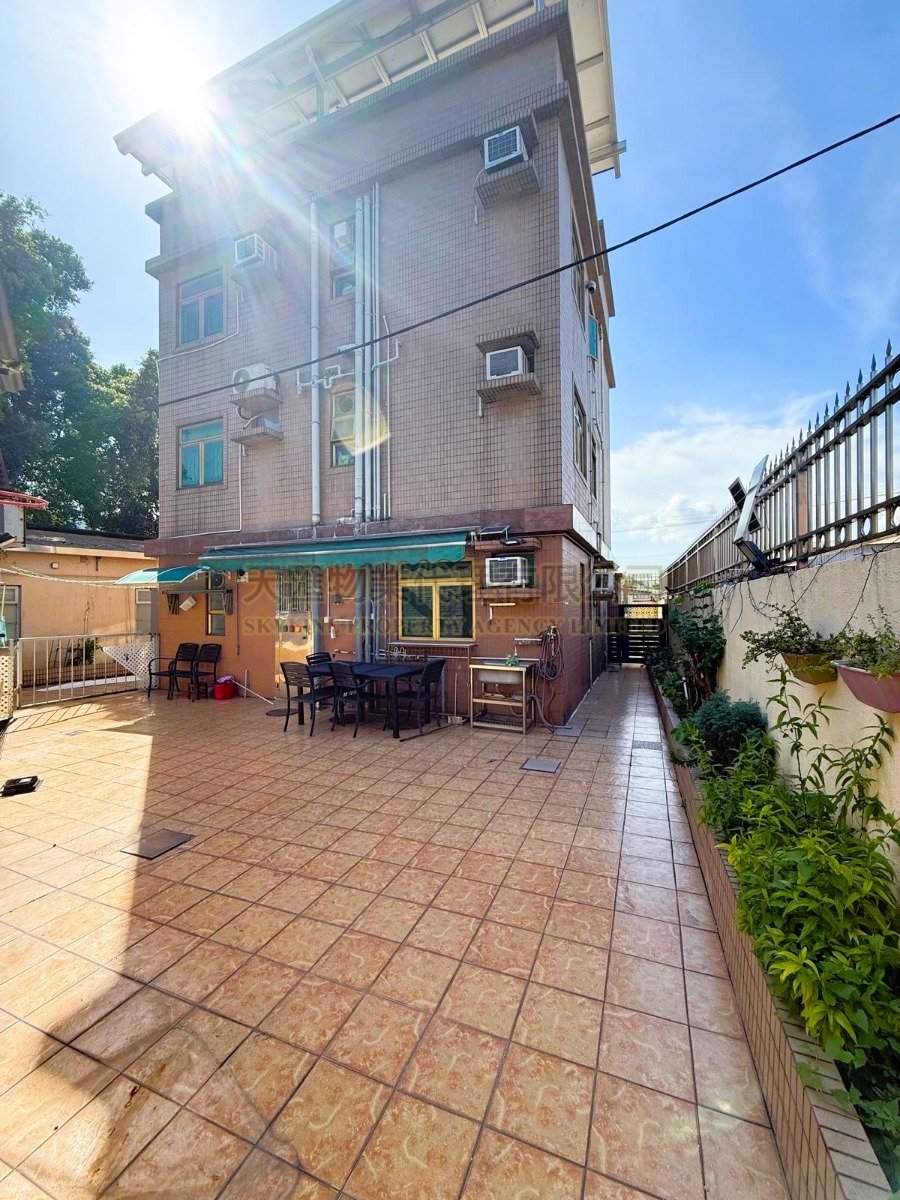 Yuen Long L 084504 For Buy