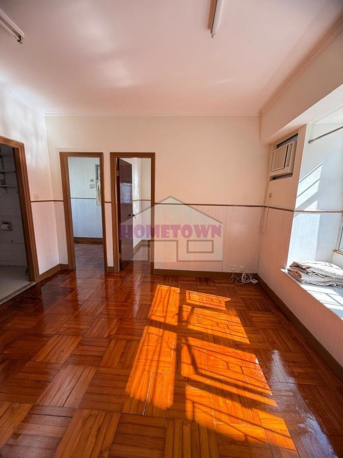 HOI SING BLDG BLK 01 Sai Ying Pun H 052348 For Buy