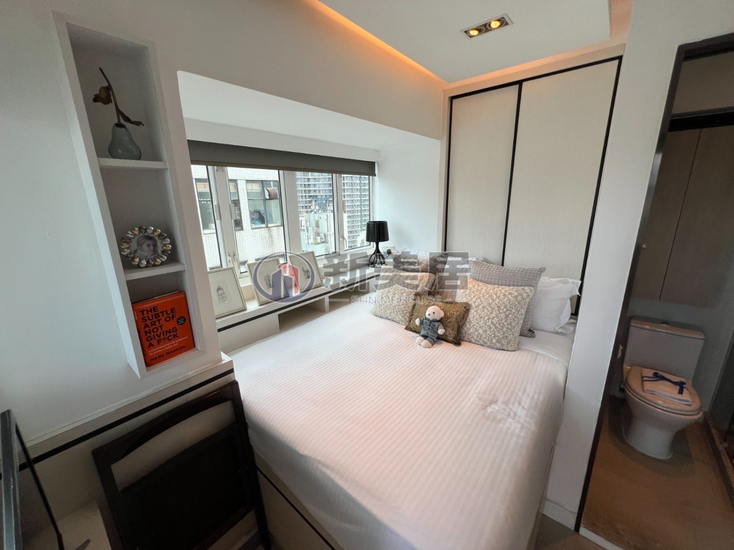 LODGE Yau Ma Tei H 007614 For Buy
