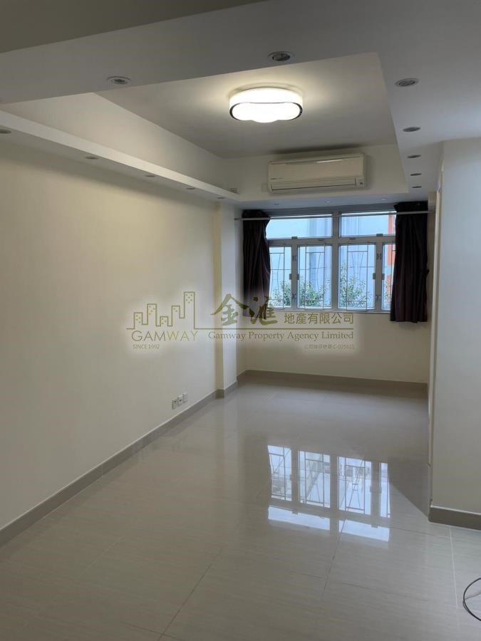 KAM KWOK BLDG Wang Tau Hom L L158881 For Buy