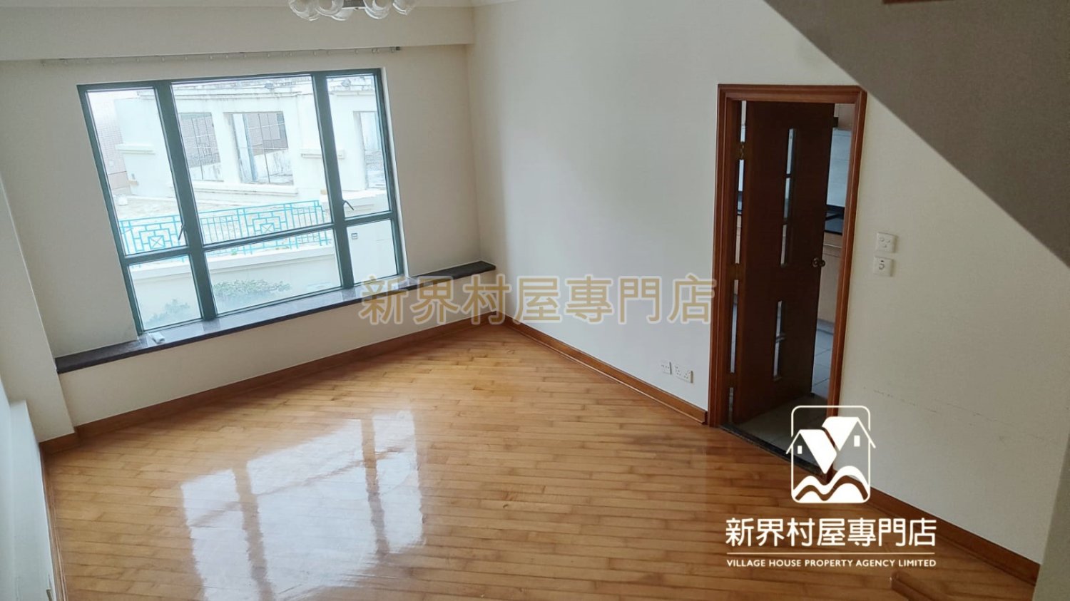 BELAIR VILLA Fan Ling L S008410 For Buy