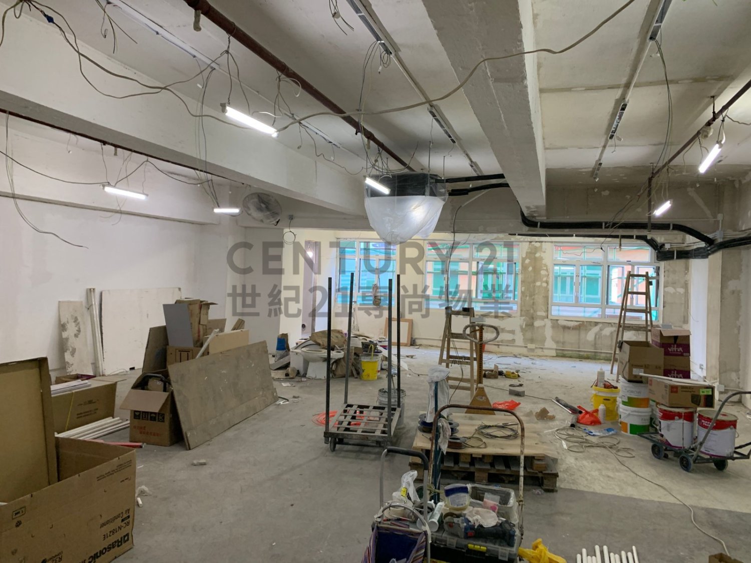 KWUN TONG IND CTR BLK 03 Kwun Tong M C004865 For Buy