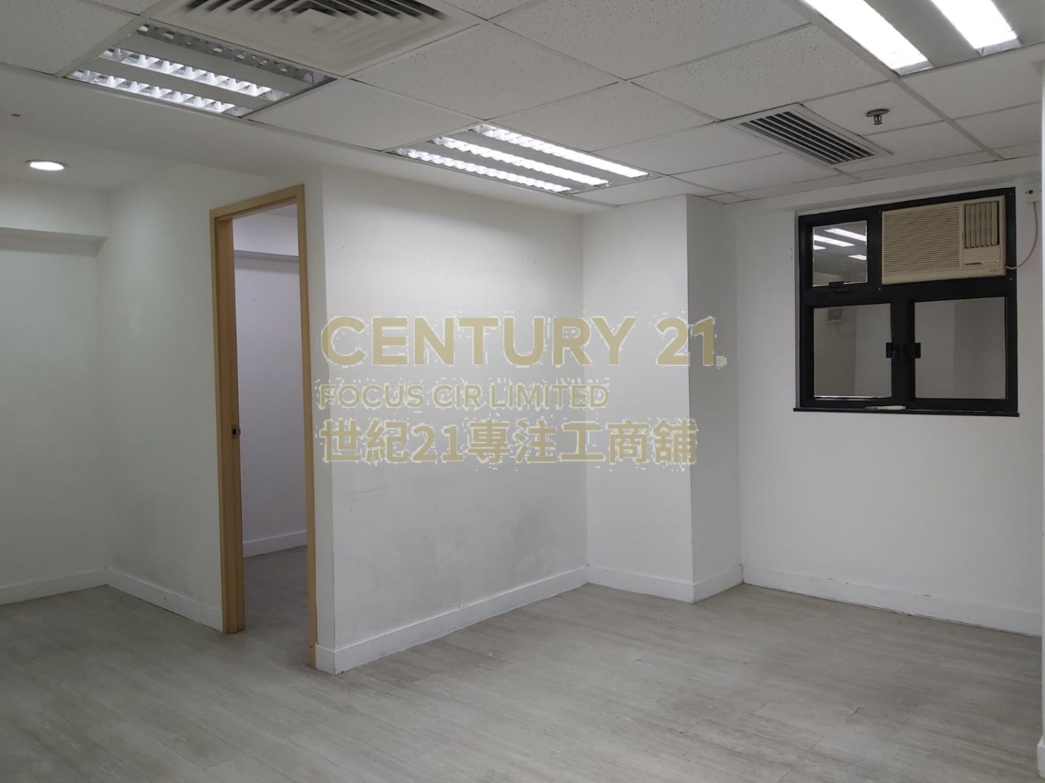 TAK LEE COM BLDG Wan Chai L K215925 For Buy