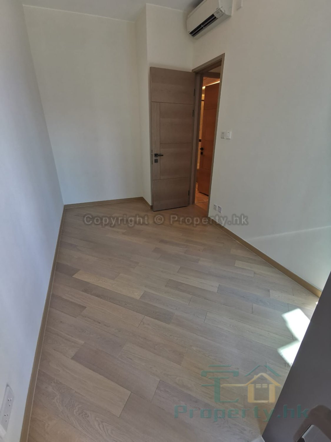 GRAND CENTRAL TWR 05 Kwun Tong H C505815 For Buy