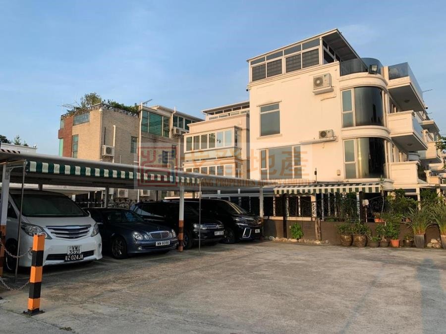 NOBLE VILLAS Yuen Long 024765 For Buy