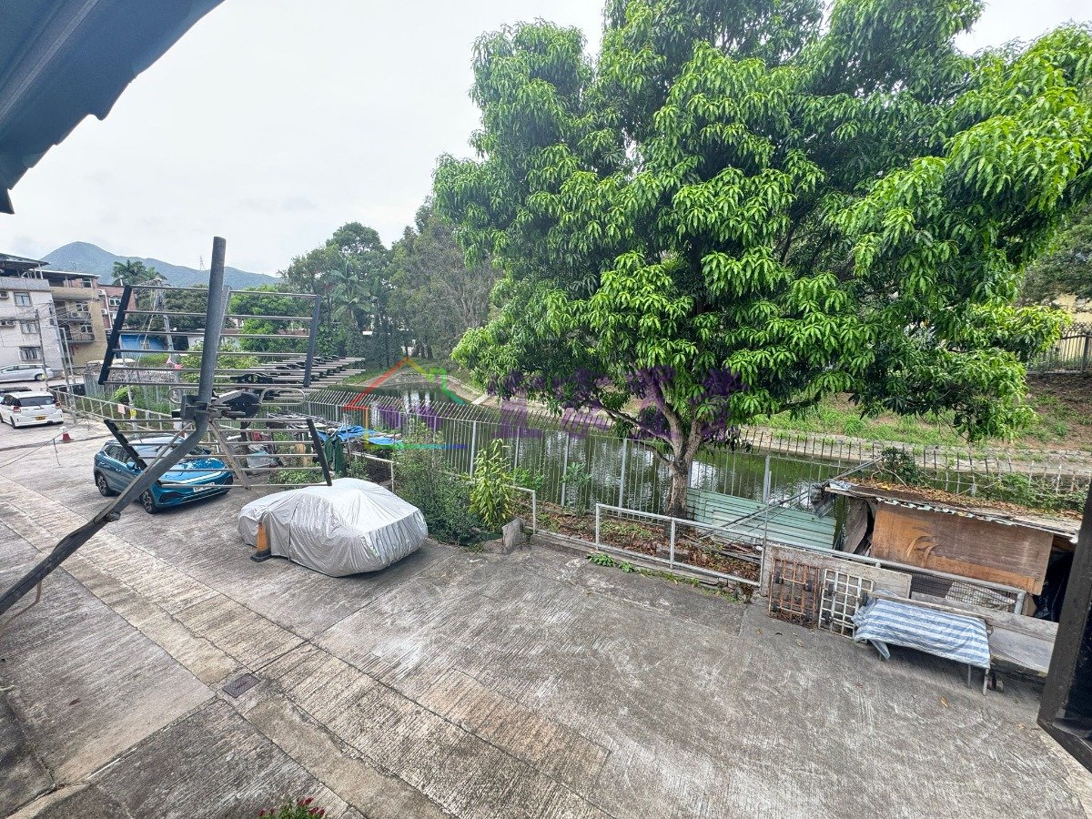 SIK KONG WAI Tin Shui Wai M 005411 For Buy