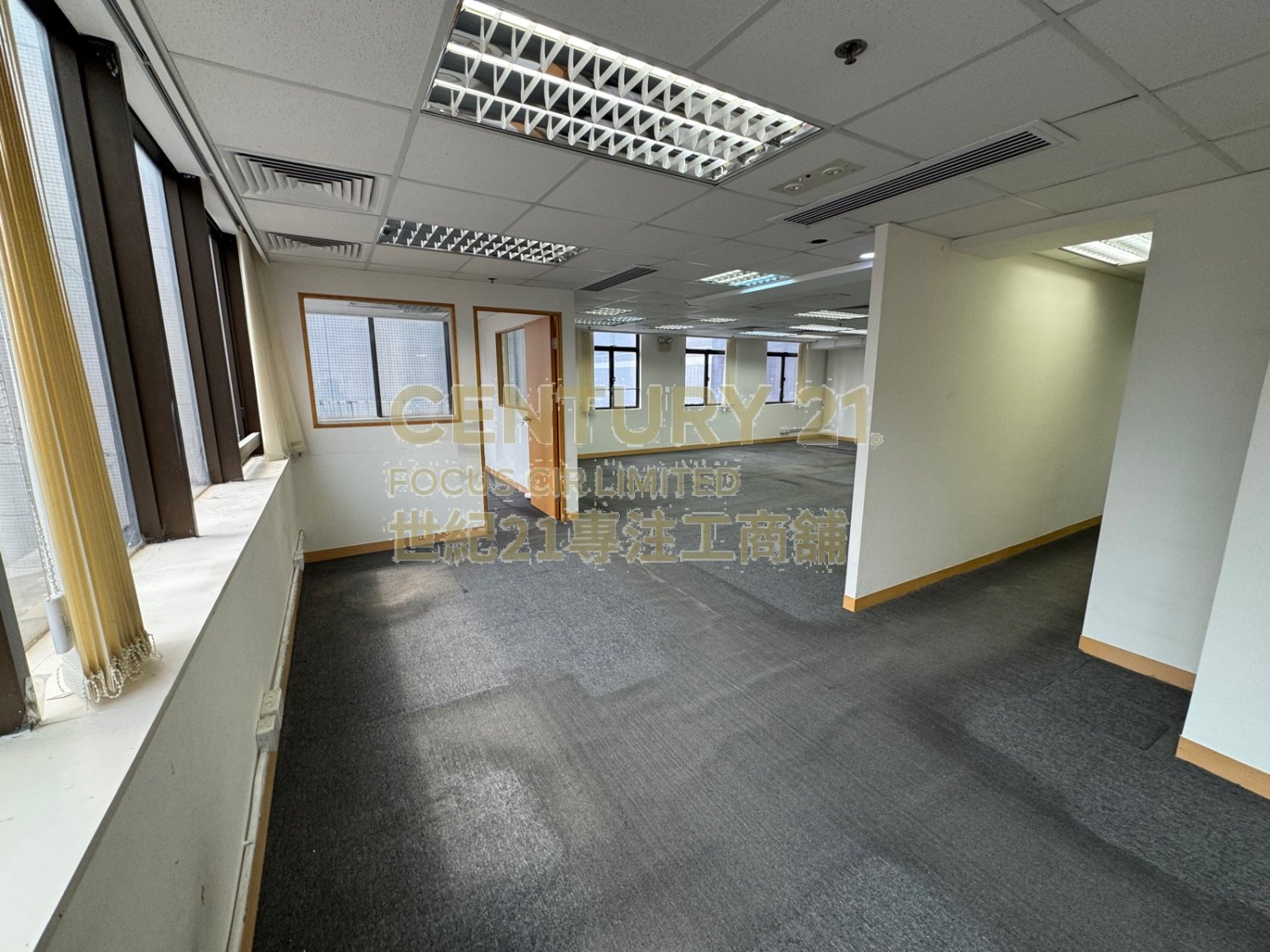 HANG SENG NORTH POINT BLDG North Point H K213500 For Buy