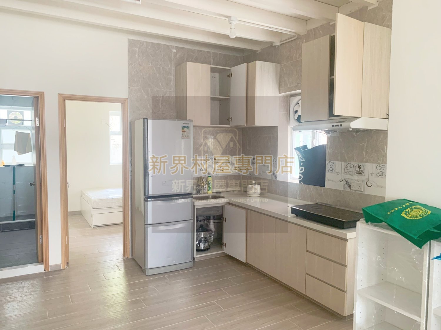 SHEUNG WO HANG TSUEN Fan Ling L S007254 For Buy