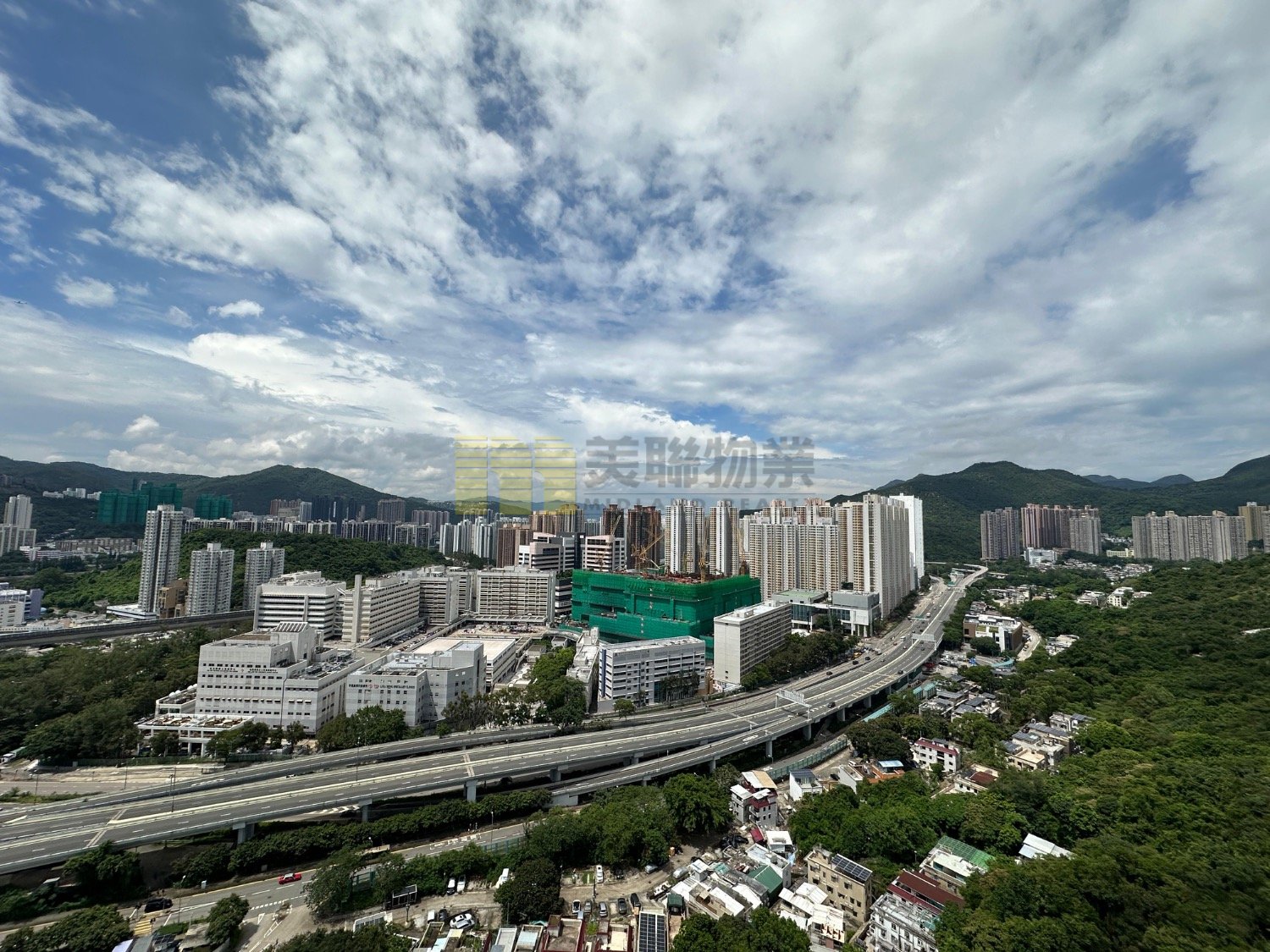 ST MICHEL PH 02 KING TWR 02 Shatin H 1745410 For Buy