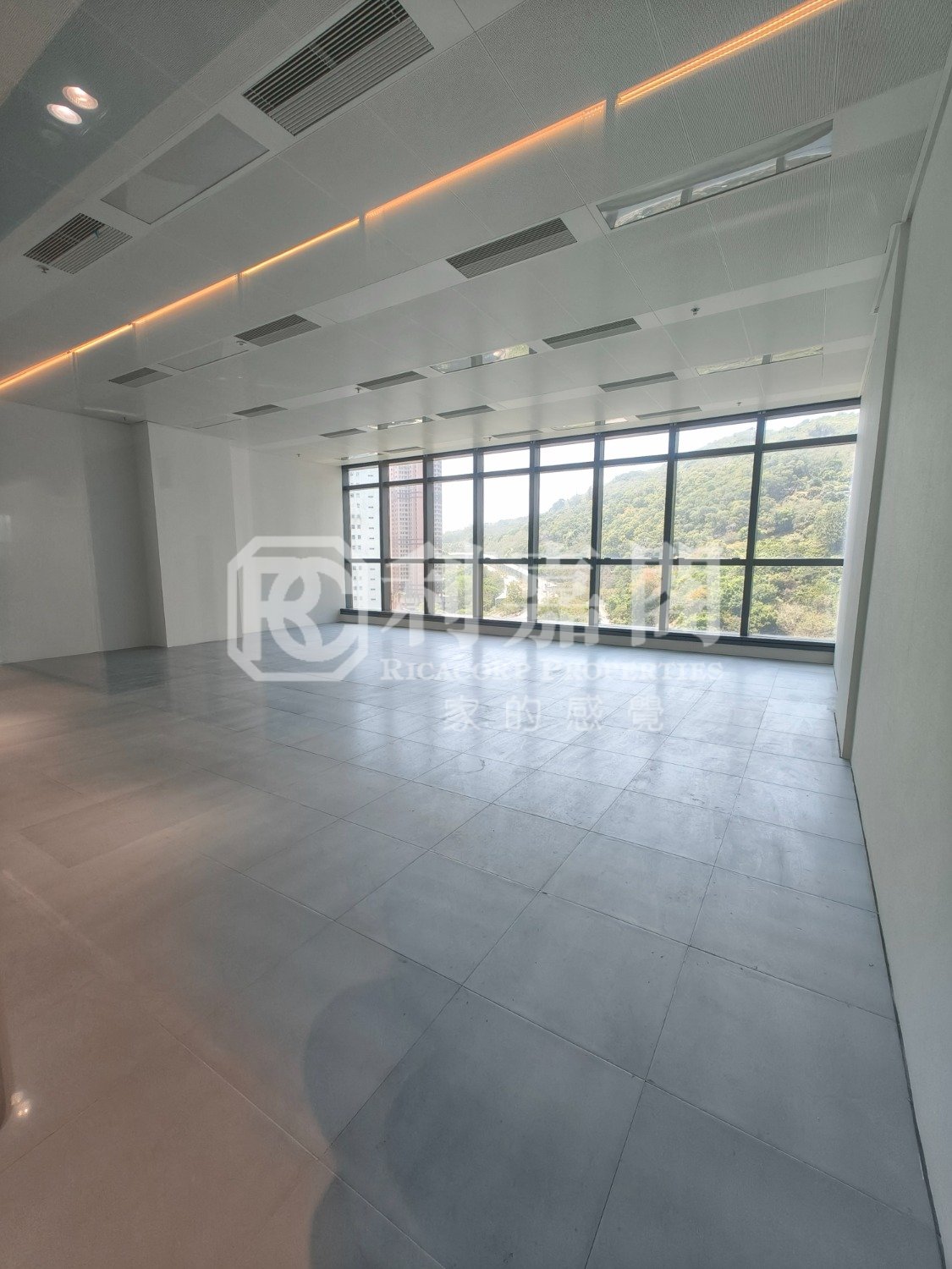 INTERNATIONAL ENTERPRISE CTR PH 01 Tsuen Wan H 1688232 For Buy