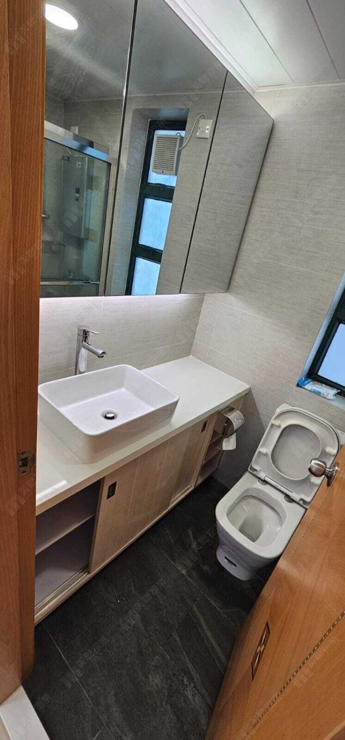 EAST POINT CITY BLK 05 Tseung Kwan O H 1712944 For Buy