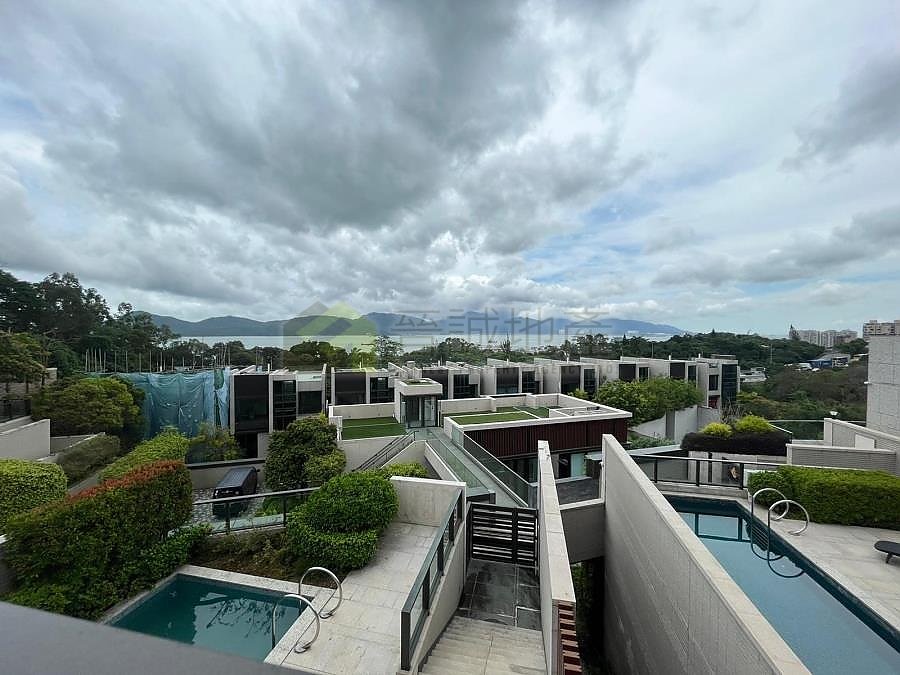 PEAK CASTLE Tuen Mun B055916 For Buy