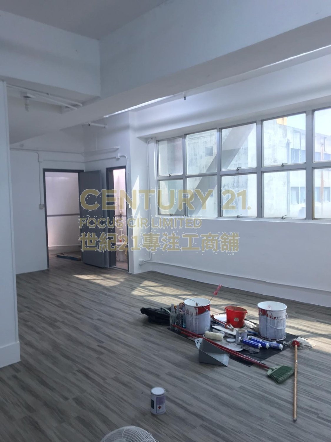 KWONG KIN TRADE CTR Tuen Mun M K165883 For Buy