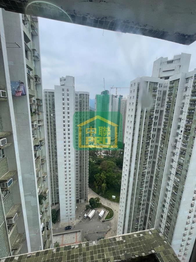 KAM ON COURT  Ma On Shan T180179 For Buy