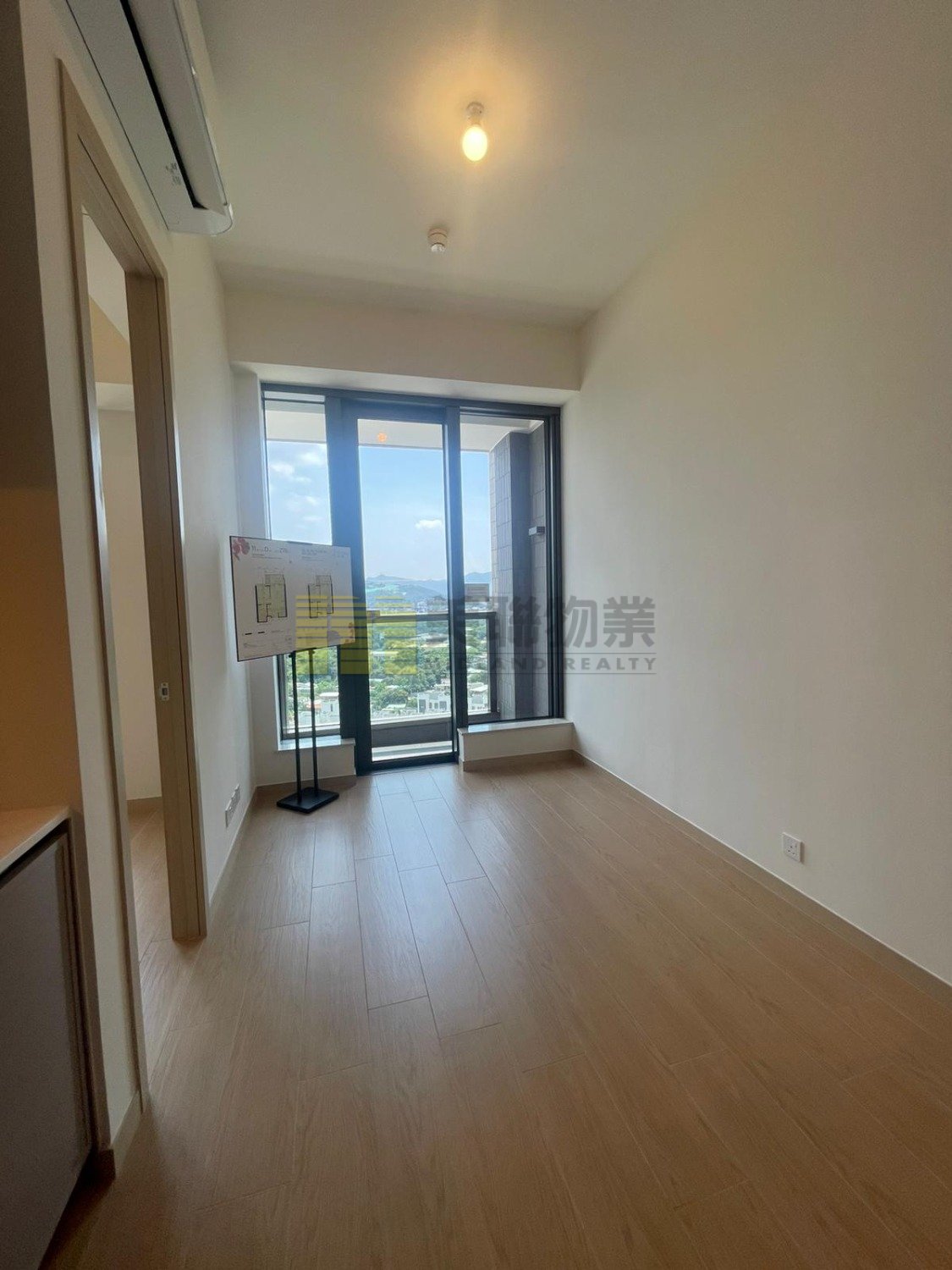 FLORA Yuen Long H 1722218 For Buy