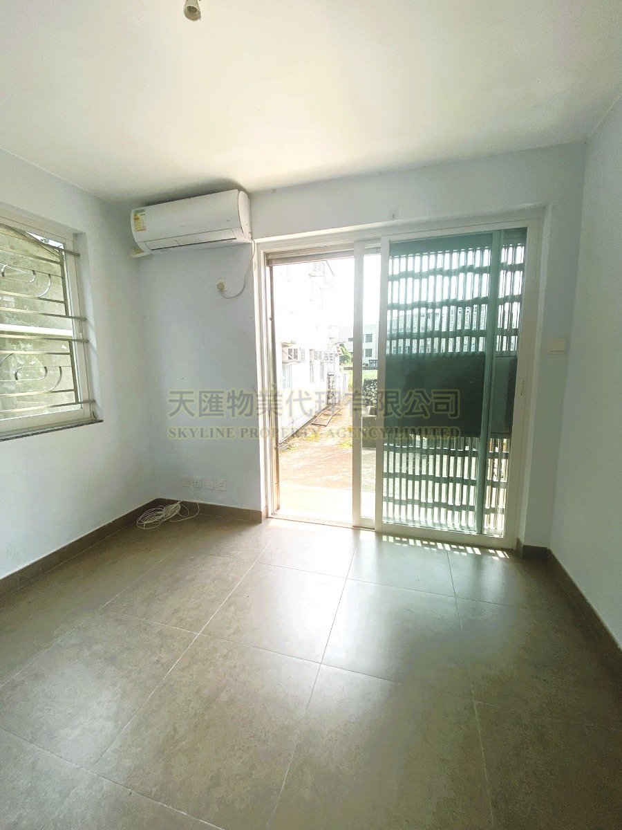 Yuen Long L 095986 For Buy