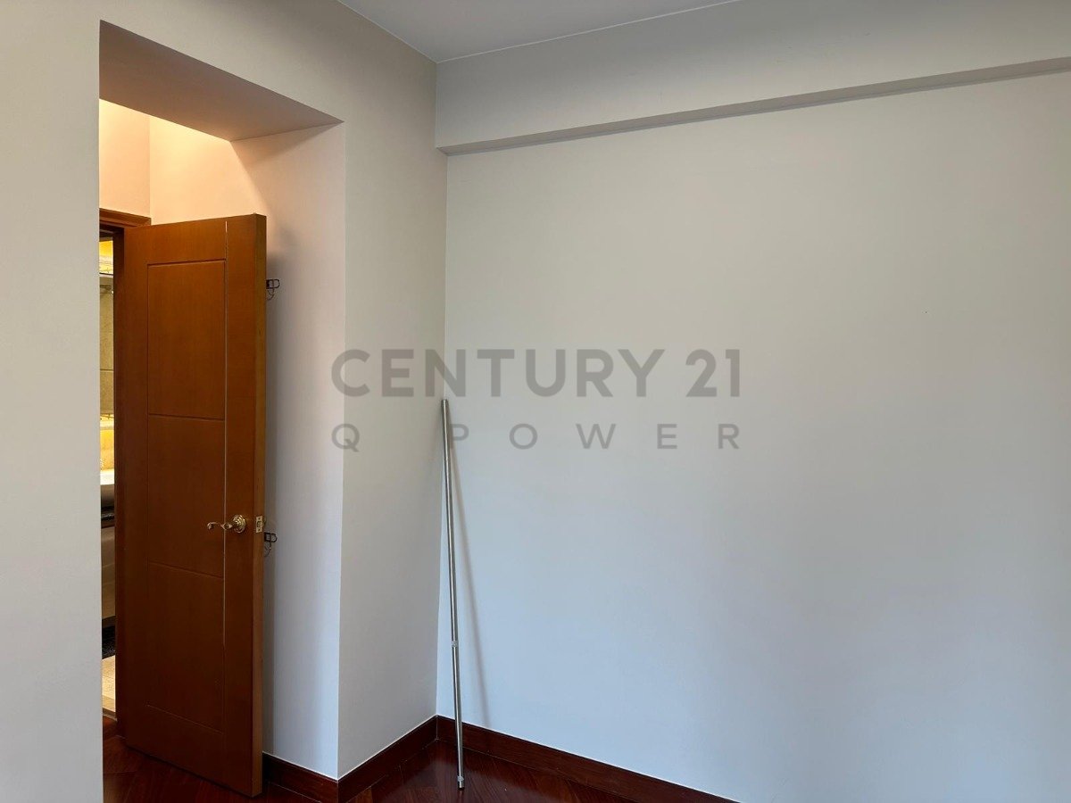 ARCH Tsim Sha Tsui M 1652154 For Buy