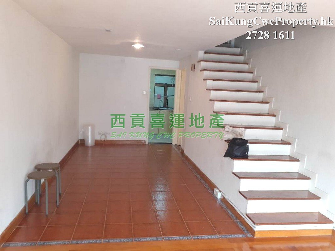 2/F with Rooftop*Convenient Location Sai Kung 020274 For Buy