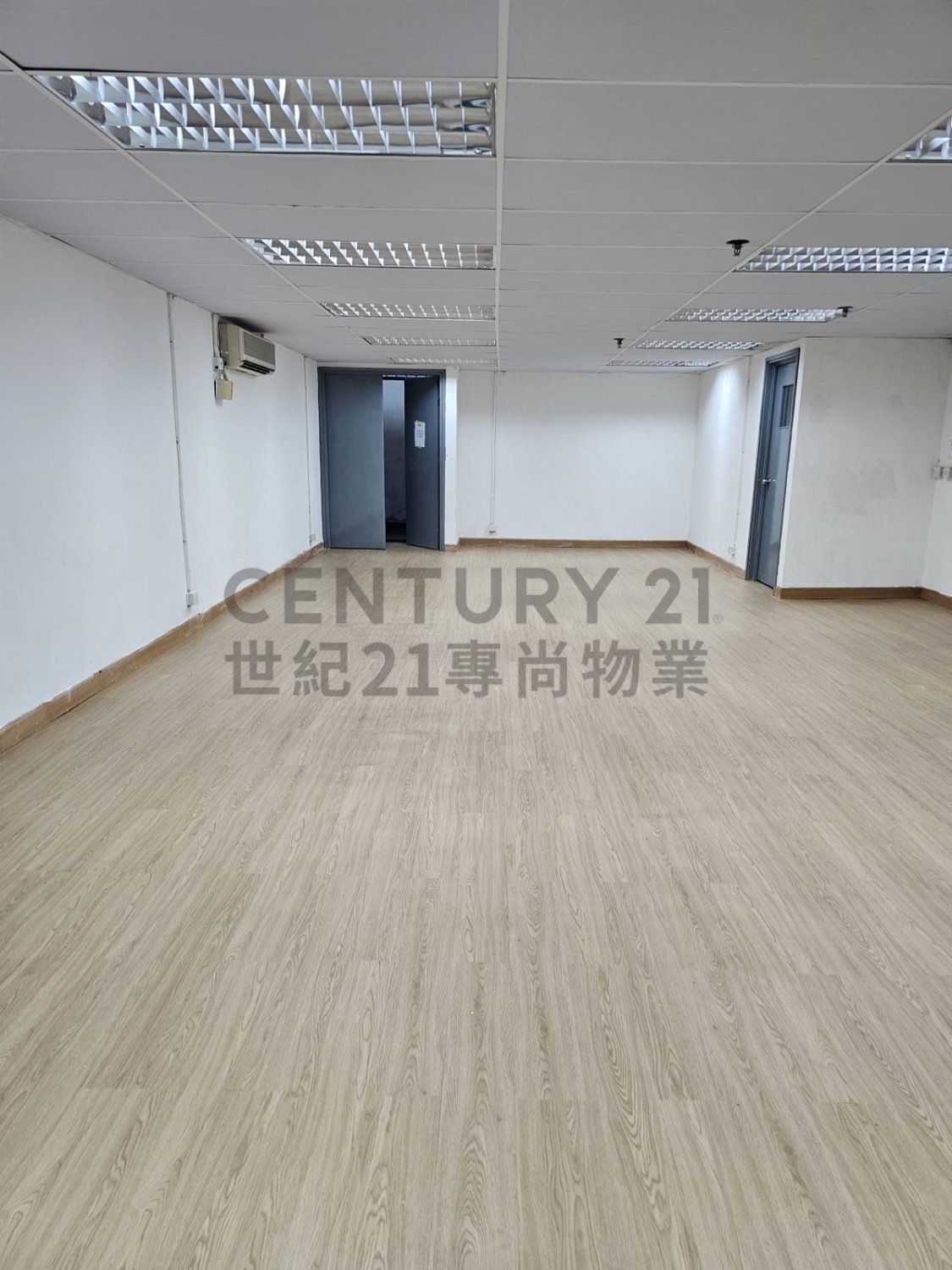 GOLDEN DRAGON IND CTR BLK 03 Kwai Chung M C182451 For Buy