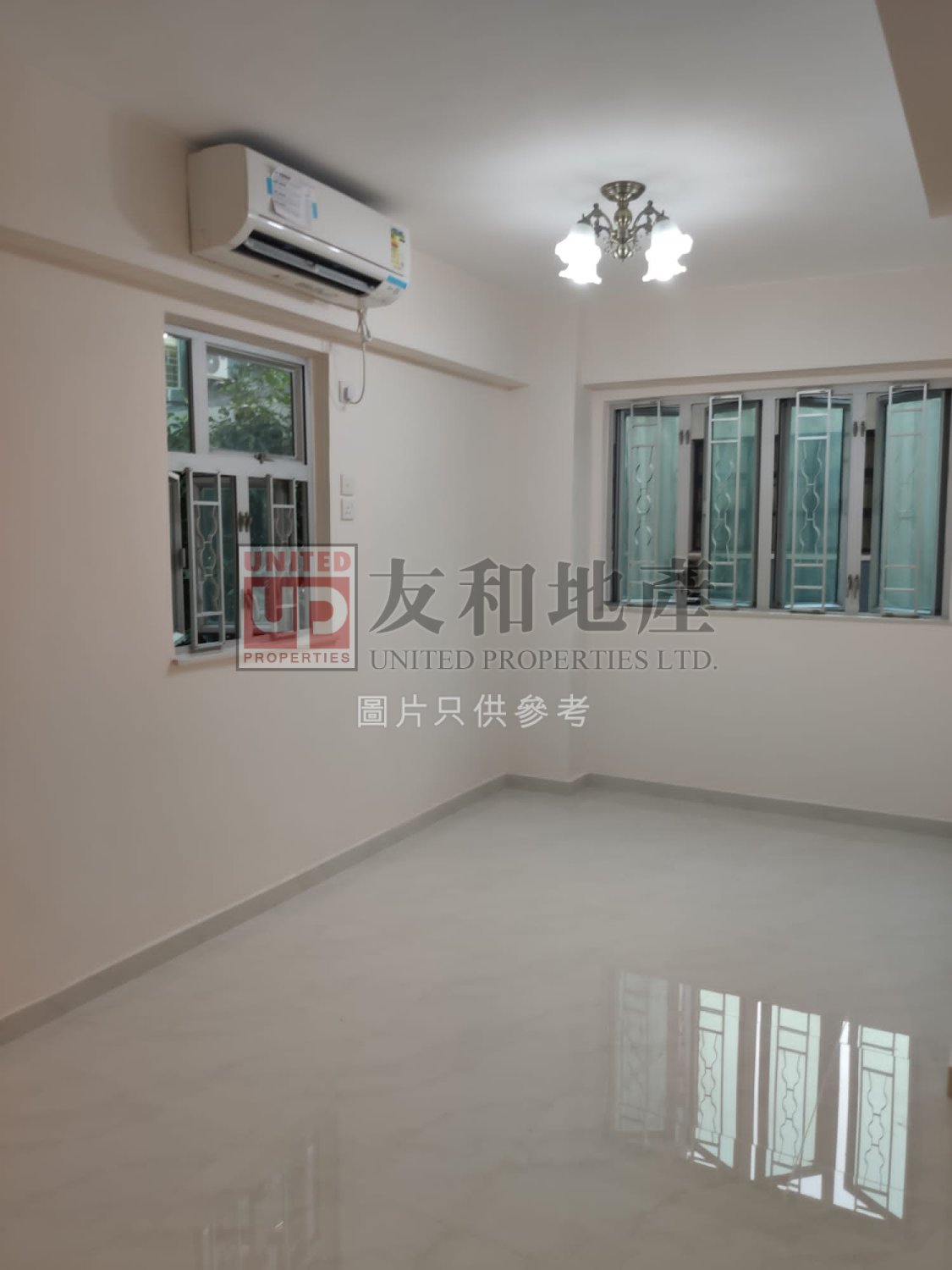 CARLTON MAN Kowloon City L K132326 For Buy
