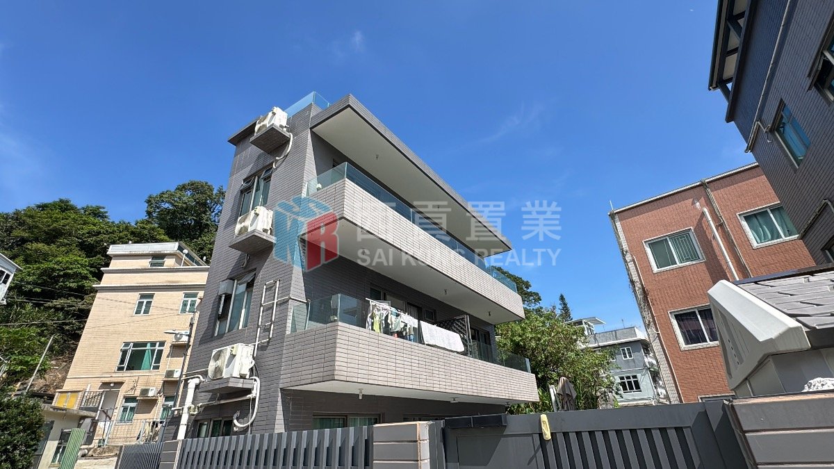 井欄樹村