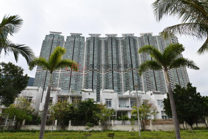 COASTAL SKYLINE PH 01 BLK 06 Tung Chung H 000066 For Buy