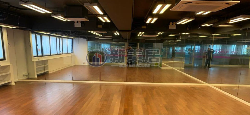 PLACE 18 Yau Ma Tei L 1764360 For Buy