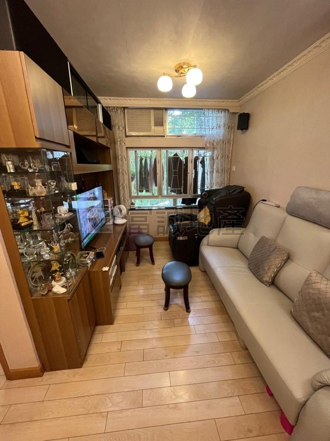 TSZ OI COURT Wong Tai Sin L T125460 For Buy