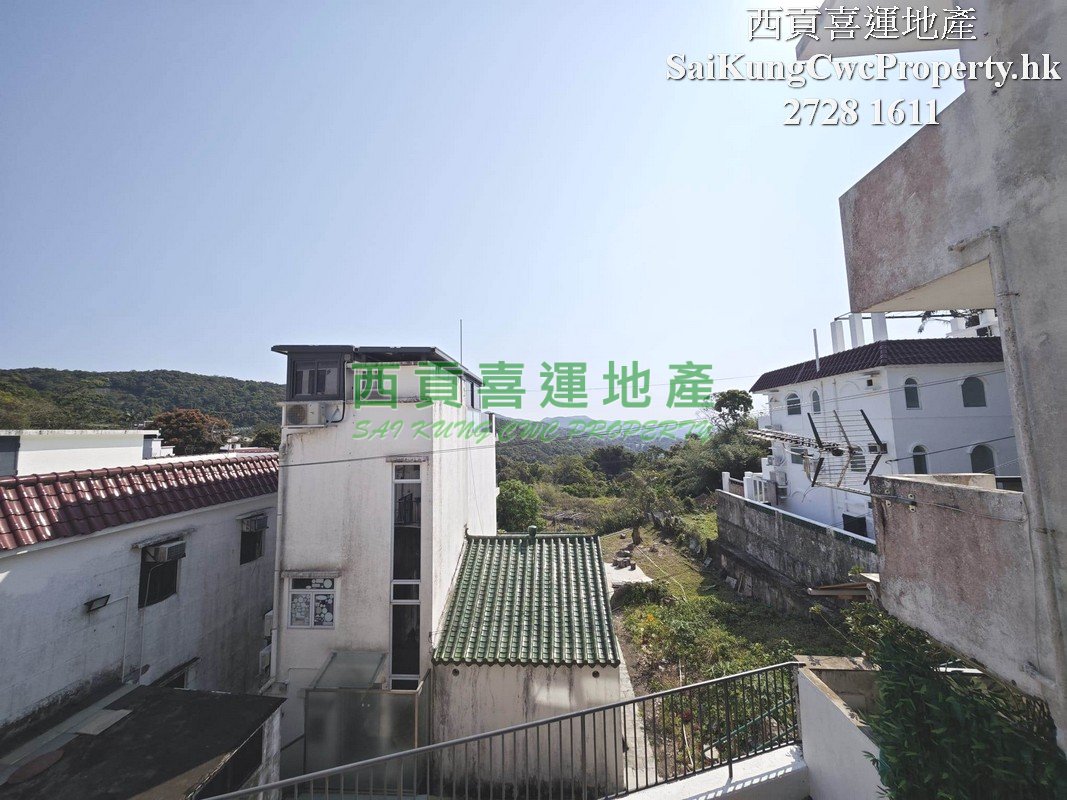 1/F with Balcony*Quiet Mid-Level Sai Kung 004338 For Buy