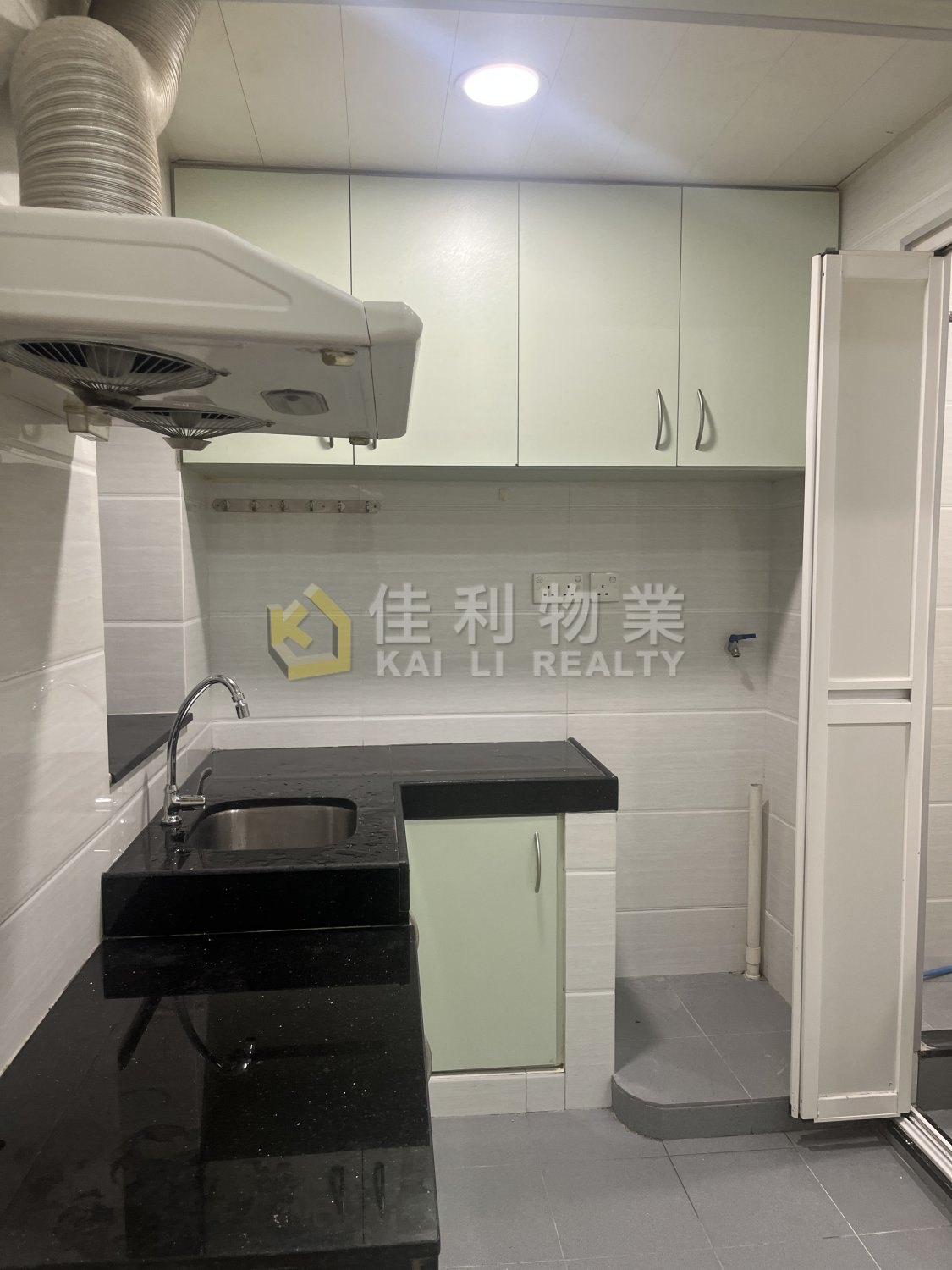 TAI HONG WAI Yuen Long Y036952 For Buy
