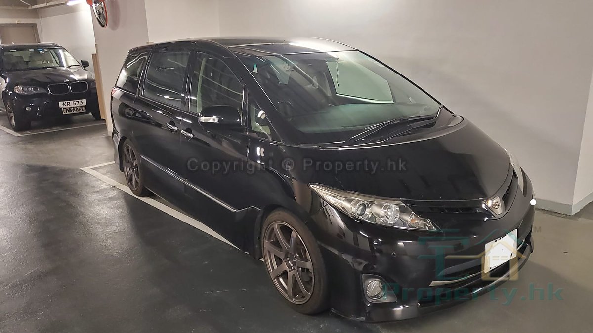 GRAND AUSTIN Tsim Sha Tsui Basement C517495 For Buy