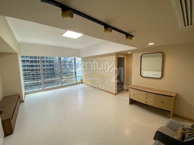 CONVENTION PLAZA APT Wan Chai H A236680 For Buy